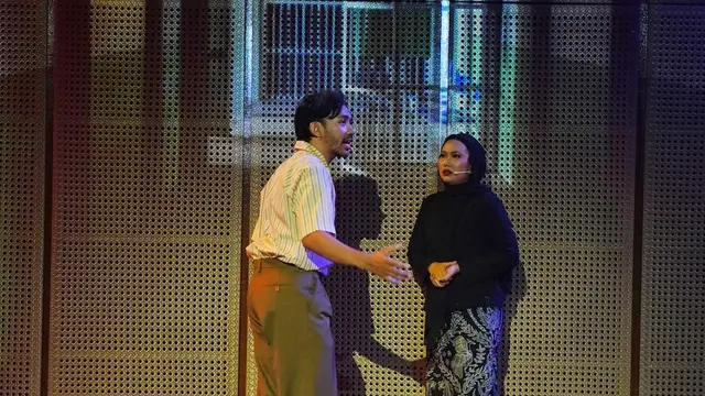 Dari Balik Layar ke Atas Panggung, Ketika 15 Jurnalis Menjadi Pemain Teater Fragmen Musikal Payung Fantasi
