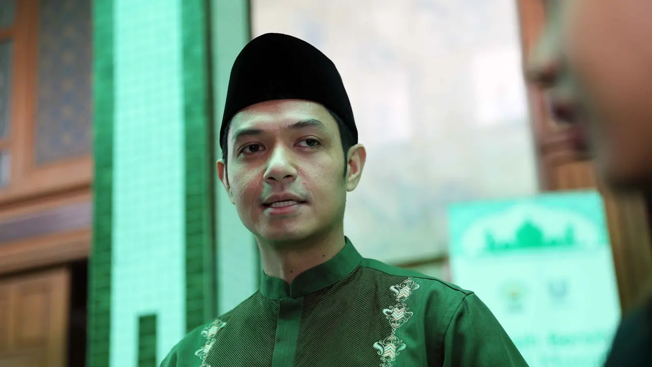 Dude Harlino