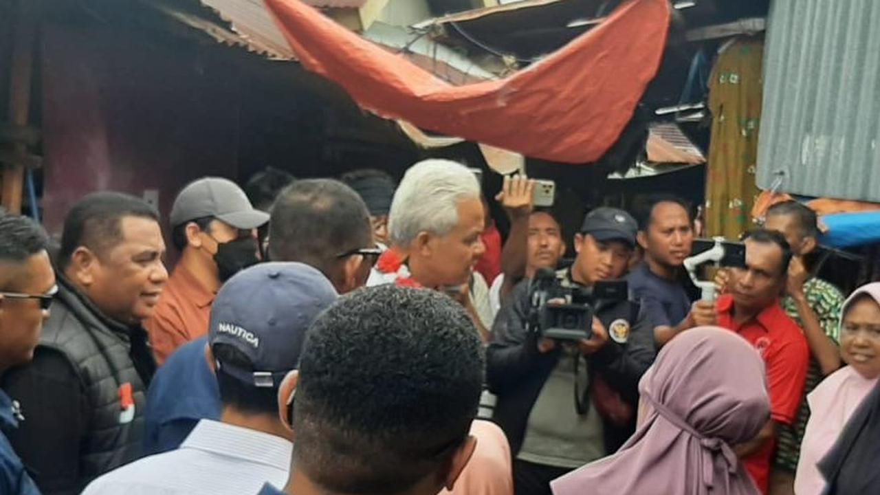 Dengan menggunakan sejumlah afirmasi, Ganjar menjelaskan bahwa investasi dalam pendidikan, pariwisata, dan peningkatan pendapatan akan berdampak positif pada daya beli masyarakat.