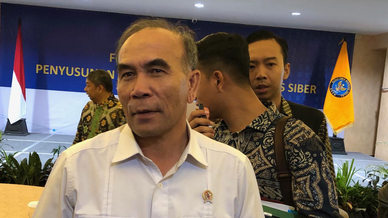 Kepala BSSN Hinsa Siburian