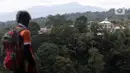 Sebuah masjid rusak akibat gempa Cianjur di jalur kawasan Cugenang yang longsor, Kabupaten Cianjur, Jawa Barat, Selasa (22/11/2022). Kawasan Cugenang merupakan daerah paling parah terdampak atas gempa yang mengguncang Cianjur dan sekitarnya. (Liputan6.com/Helmi Fithriansyah)