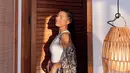 <p>Seperti inilah pesona hot mama Jennifer Bachdim yang dikenal cantik, stylish, dan punya body goals. (FOTO: instagram.com/jenniferbachdim/)</p>