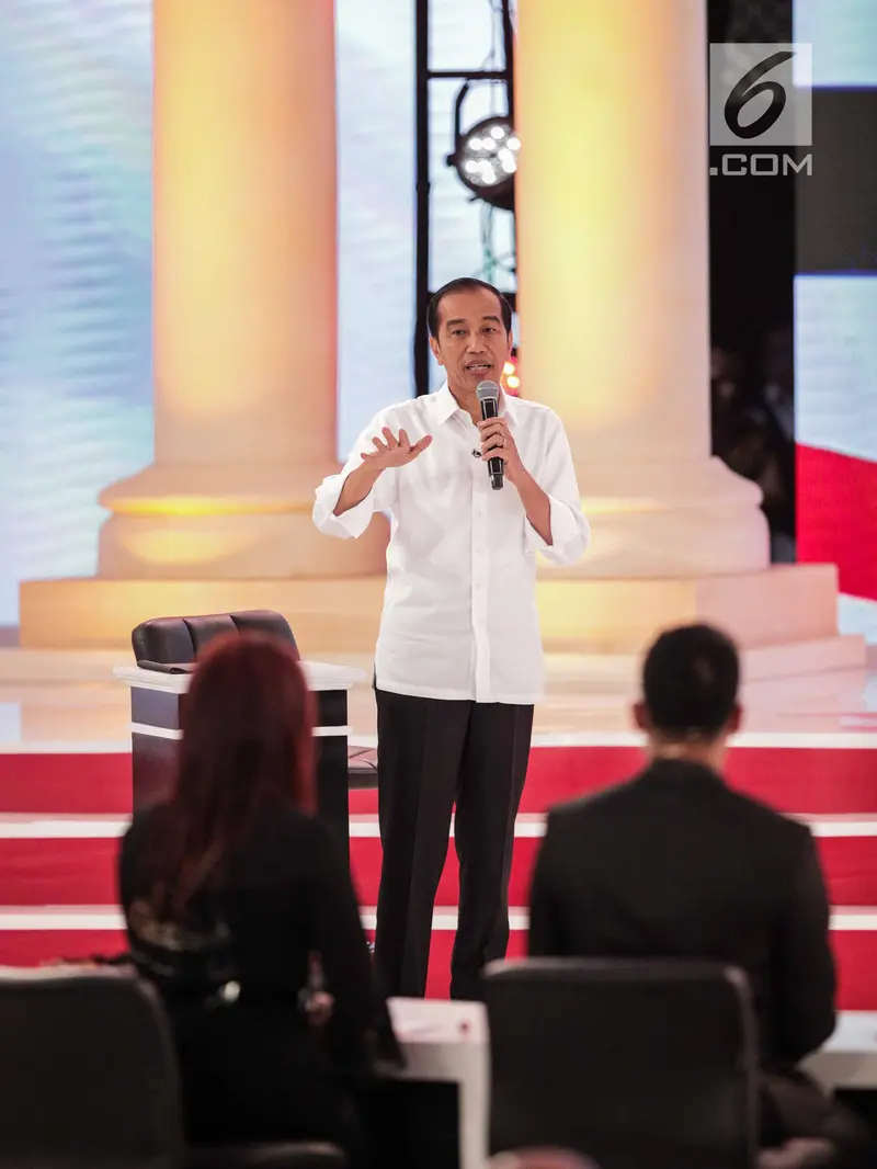 Gaya Jokowi dan Prabowo Saat Debat Kedua Capres