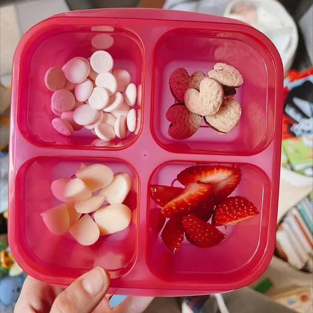 Menu makan yang disiapkan Gigi Hadid untuk putrinya, Khai. (Foto: Instagram/gigihadid)