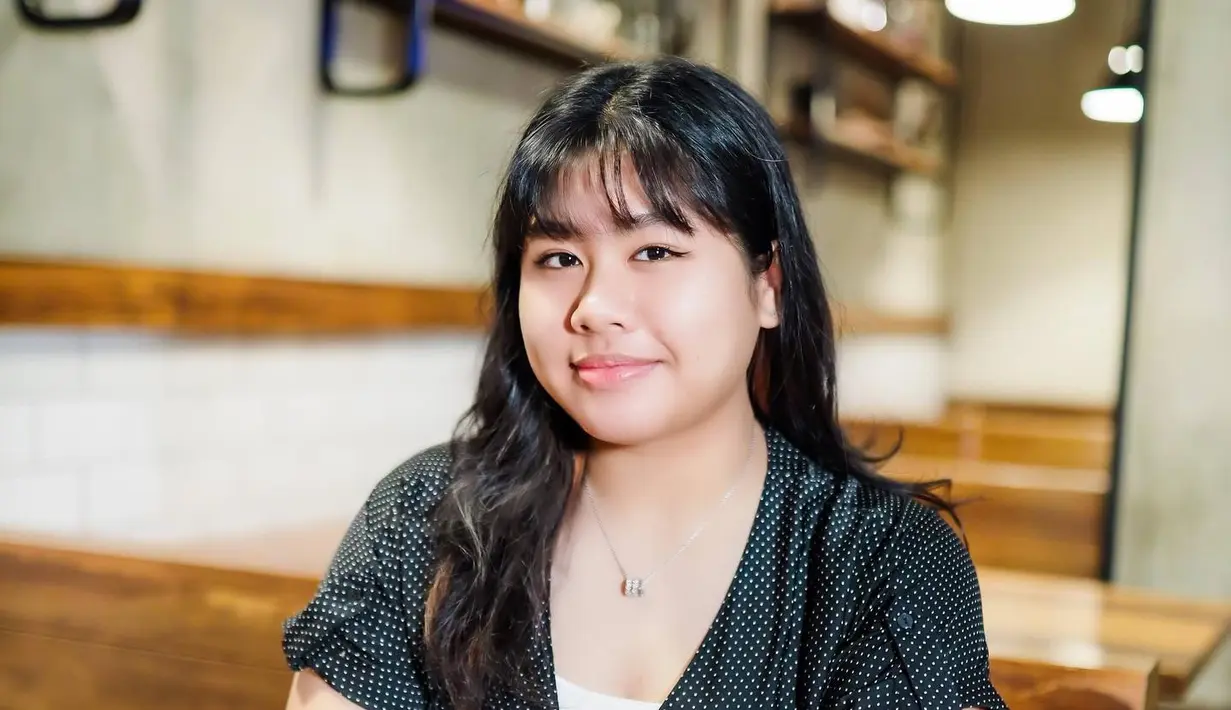 Ini jadi salah satu cita-cita Amel yang terwujud. Ia masih punya banyak mimpi lain untuk dikejar. [Instagram.com/ussypratama]