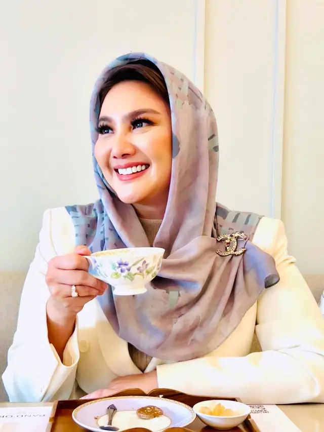 Profil Aviani Malik