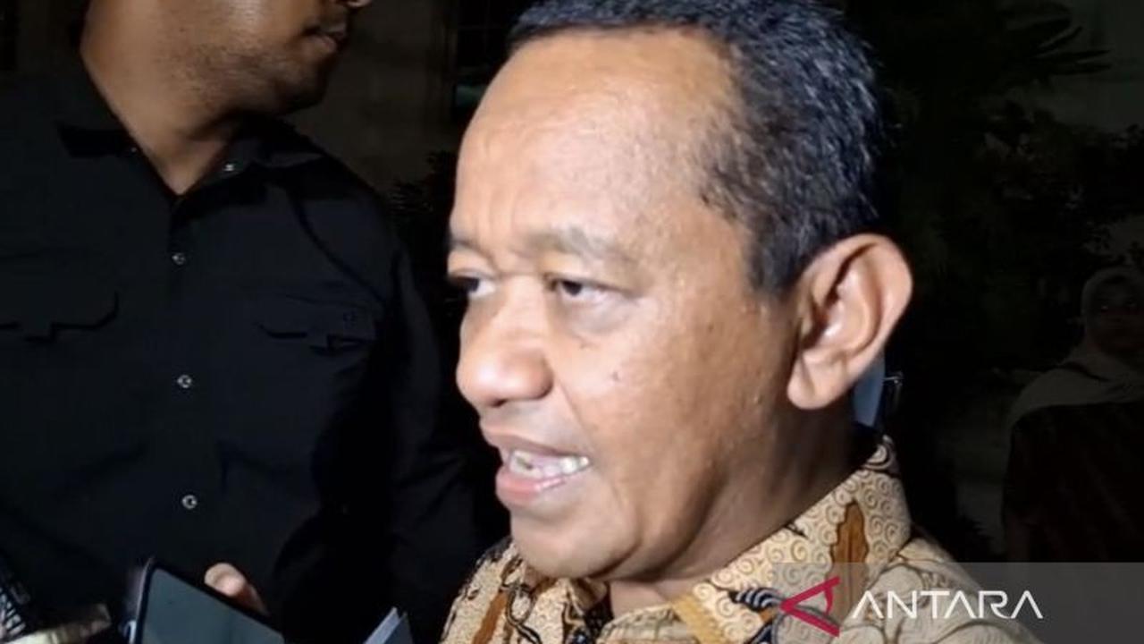 Menteri ESDM Bahlil Lahadalia Tepis Isu Kelangkaan BBM di SPBU Swasta: Kuota Impor Naik 10 Persen!