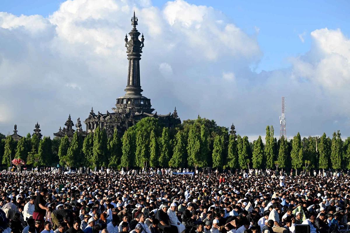 FOTO: Suasana Shalat Iduladha di Sejumlah Daerah