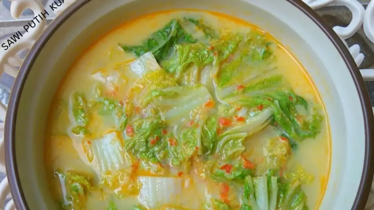 Sawi Putih Kuah Santan untuk menu sahur di pekan terakhir Ramadhan