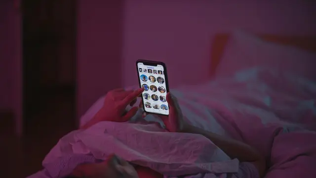 10 Menit Peregangan Sore yang Bisa Bantu Mood Kembali Stabil