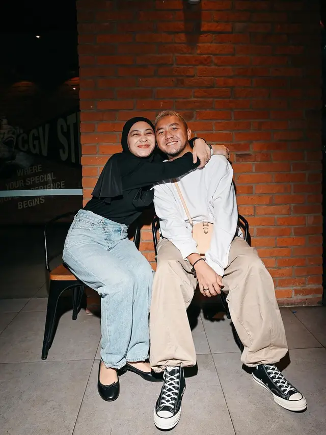 Dian Ayu Lestari dan Ananda Omesh. (Foto: Dok. Instagram @dianayulestari)