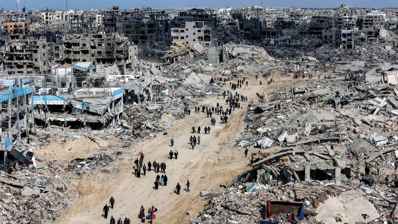 Warga Palestina yang terusir paksa Israel kembali ke Jalur Gaza Utara