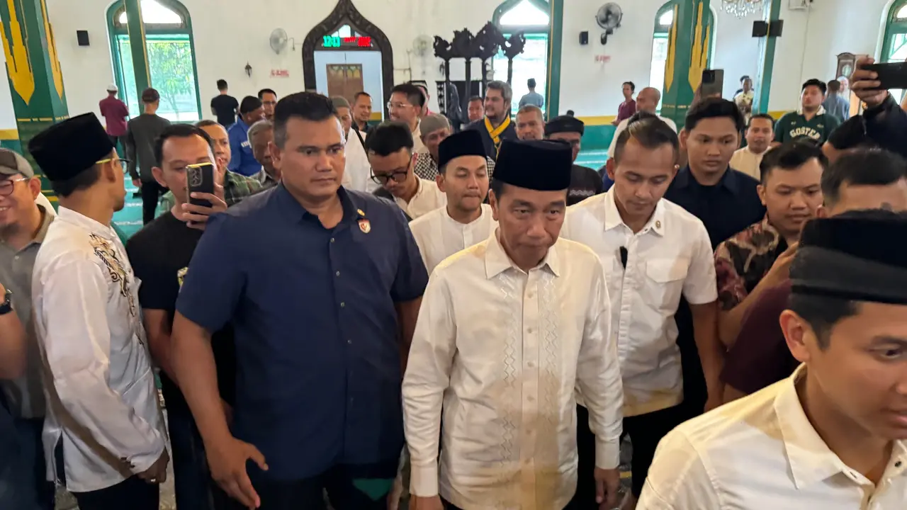 Jokowi didampingi cawalkot Solo, Respati Ardi Salat Jumat