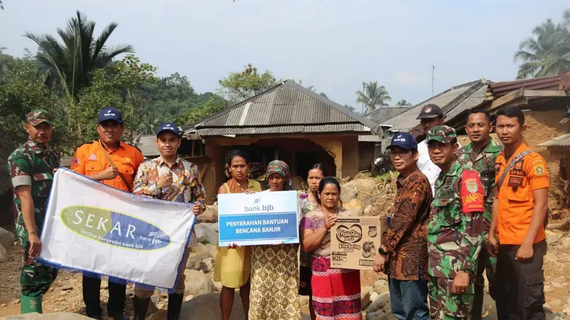 Bentuk Kepedulian bank bjb Untuk Korban Longsor Bogor