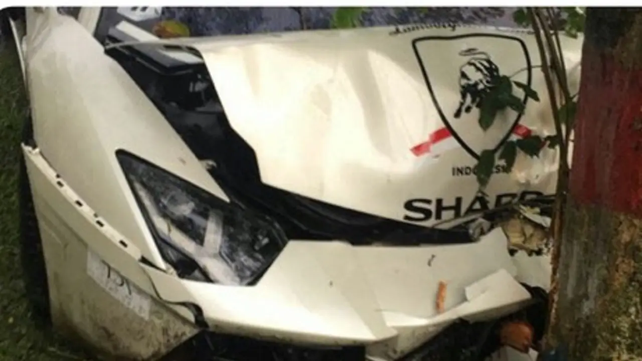 Mobil Raffi Ahmad Kecelakaan