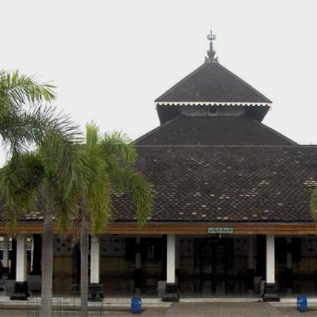Di Libur Lebaran Kunjungi Masjid Masjid Wali Songo Ramadan