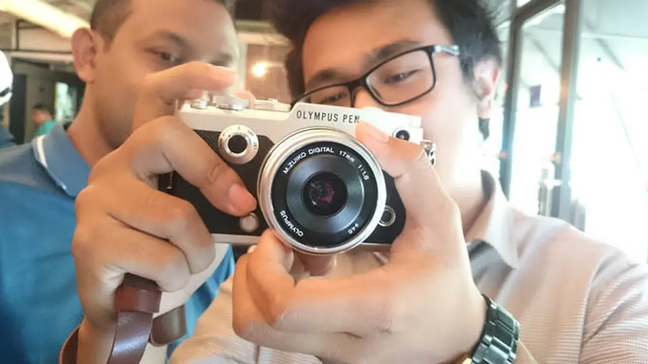 Olympus Pen-F