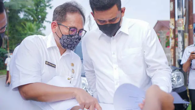 Tracing Covid-19, Bobby Nasution Turun Langsung Tinjau Swab Antigen 150 Warga