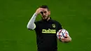 Pemain Atletico Madrid, Koke, saat mengikuti latihan jelang laga Liga Champions di Stadion Wanda Metropolitano, Selasa (1/12/2020) wib. Atletico Madrid akan menghadapi Bayern Munchen. (AFP/Pierre-Philippe Marcou)