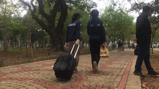 Olah TKP ledakan di Monas, Selasa (3/12/2019). (Liputan6.com/Ady Anugrahadi)