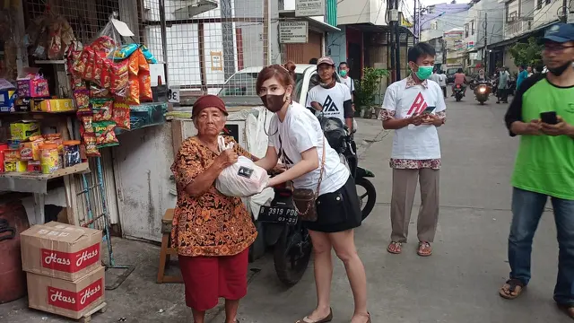 Kegiatan Sosial di Arisan Angie