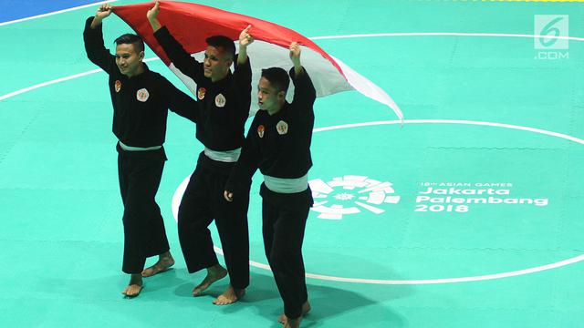 Aksi Memukau Pencak Silat Beregu Putra Sumbang Emas ke-15 untuk Indonesia