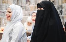 Dinar Candy Ikut Kajian Tampil Cantik Berhijab, Ummi Pipik 'Dakwah itu Merangkul Bukan Memukul