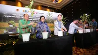 Menteri LHK Siti Nurbaya- Sinar Mas meresmikan pembangunan Pusat Persemaian Sriwijaya Kemampo, saat digelar di Jakarta (Dok. Humas Sinar Mas / Nefri Inge)