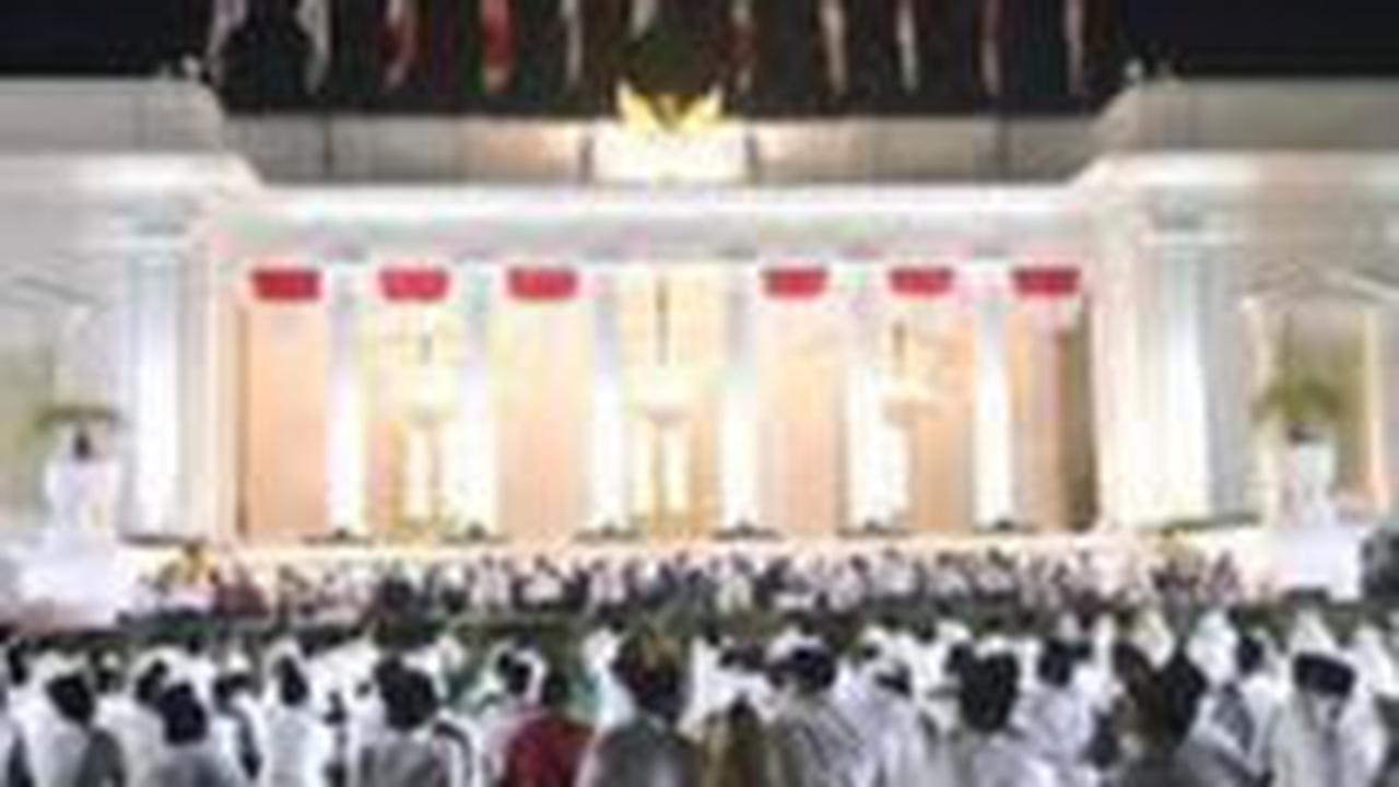 Dua pelajar tingkat SMA di Jawa Timur terpilih sebagai anggota pasukan pengibar bendera pusaka (paskibraka) nasional 2023. Keduanya terpilih mewakili Jawa Timur setelah melalui serangkaian seleksi.