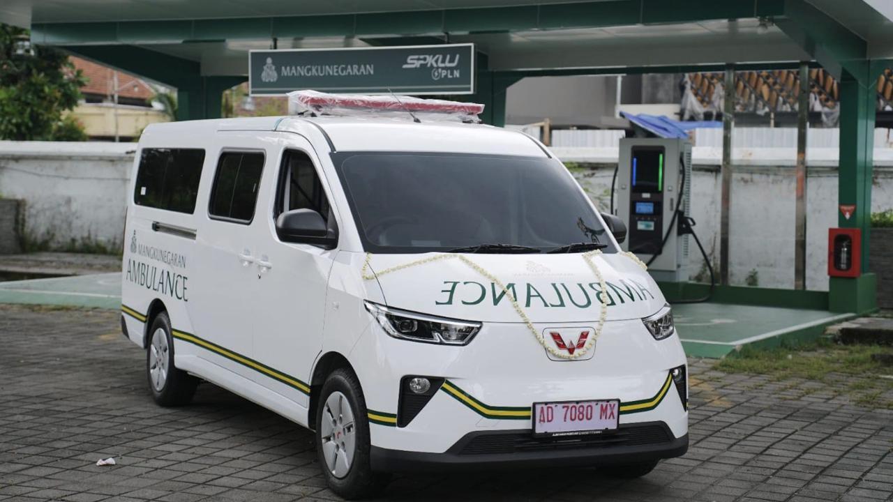 Mangkunegaran Resmikan Mobil Jenazah dan Buka Perpustakaan