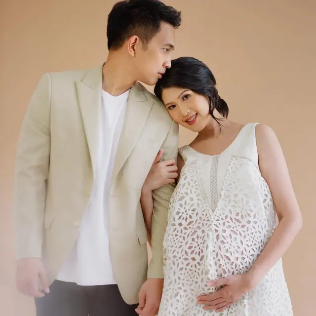 Indra Sinaga atau Naga Eks Lyla dan istri. (Foto: Instagram @ipesinaga)