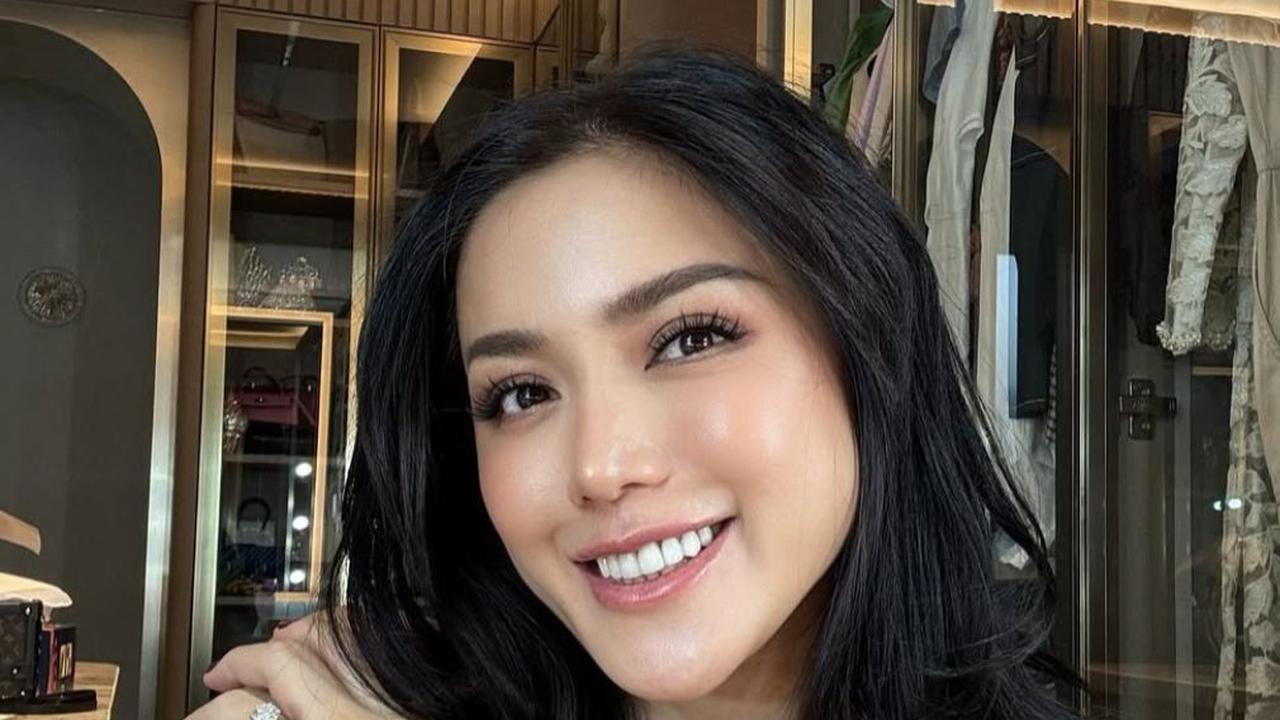 4 Potret  Jessica Iskandar Tulis Caption Unik yang Langsung Banjir Komentar
