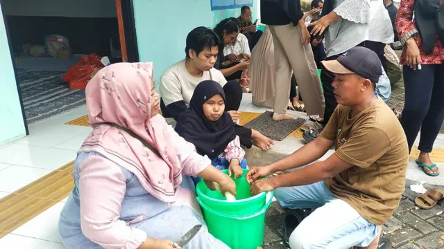Penyandang Disabilitas di Probolinggo Belajar Membuat Tape Singkong untuk Tambah Keterampilan