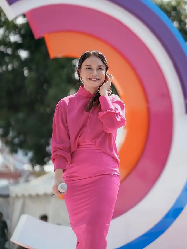 Rossa dengan tampilan lebih muda (Instagram/itsrossa910)