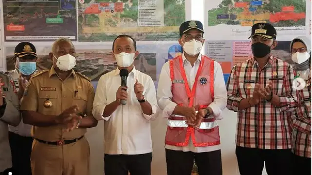Menteri Investasi, Bahlil Lahadalia meminta pembangunan Bandara Siboru di Kabupaten Fakfak, Papua Barat selesai pada 2022.