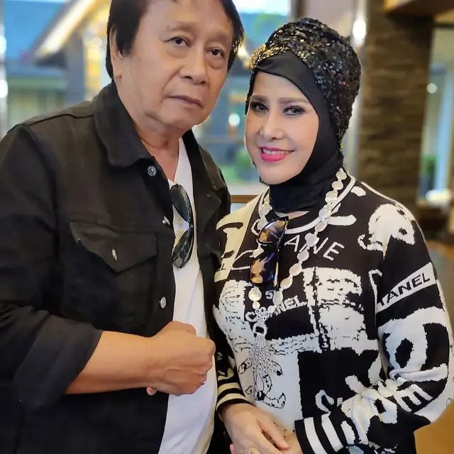 Halal Bihalal Penyanyi Dangdut Senior (Foto: Instagram @elvy_sukaesih)
