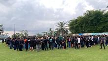 Suporter PSS Sleman terus mengobarkan semangat tim kesayangan mereka jelang laga krusial menghadapi PSIS Semarang pada pekan ke-27 Pegadaian Championship 2025/2026. (Bola.com/Ana Dewi)