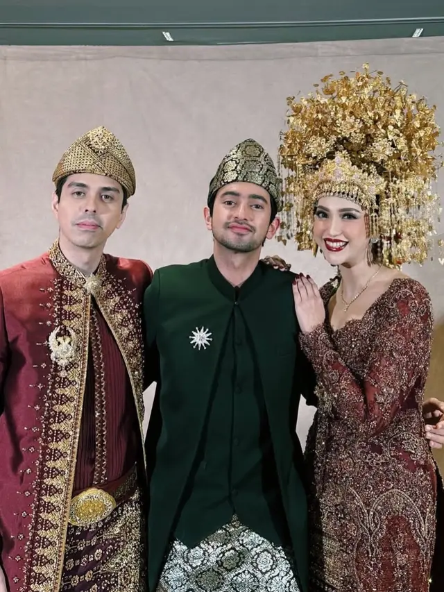 Pernikahan Dewi Paramitha dan Donne