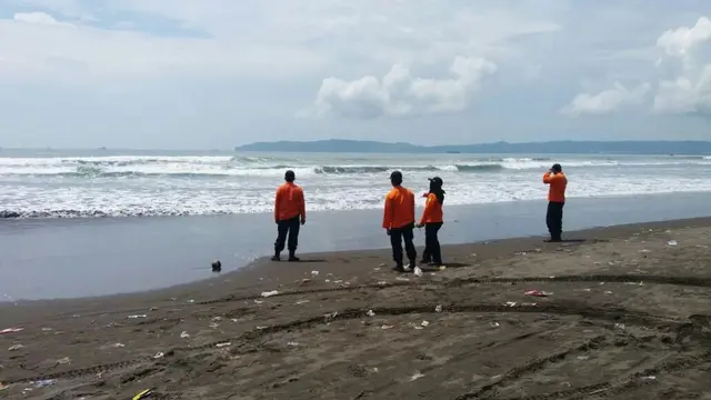 Ilustrasi – pencarian korban tenggelam di laut selatan. (Foto: Liputan6.com/Basarnas/Muhamad Ridlo)