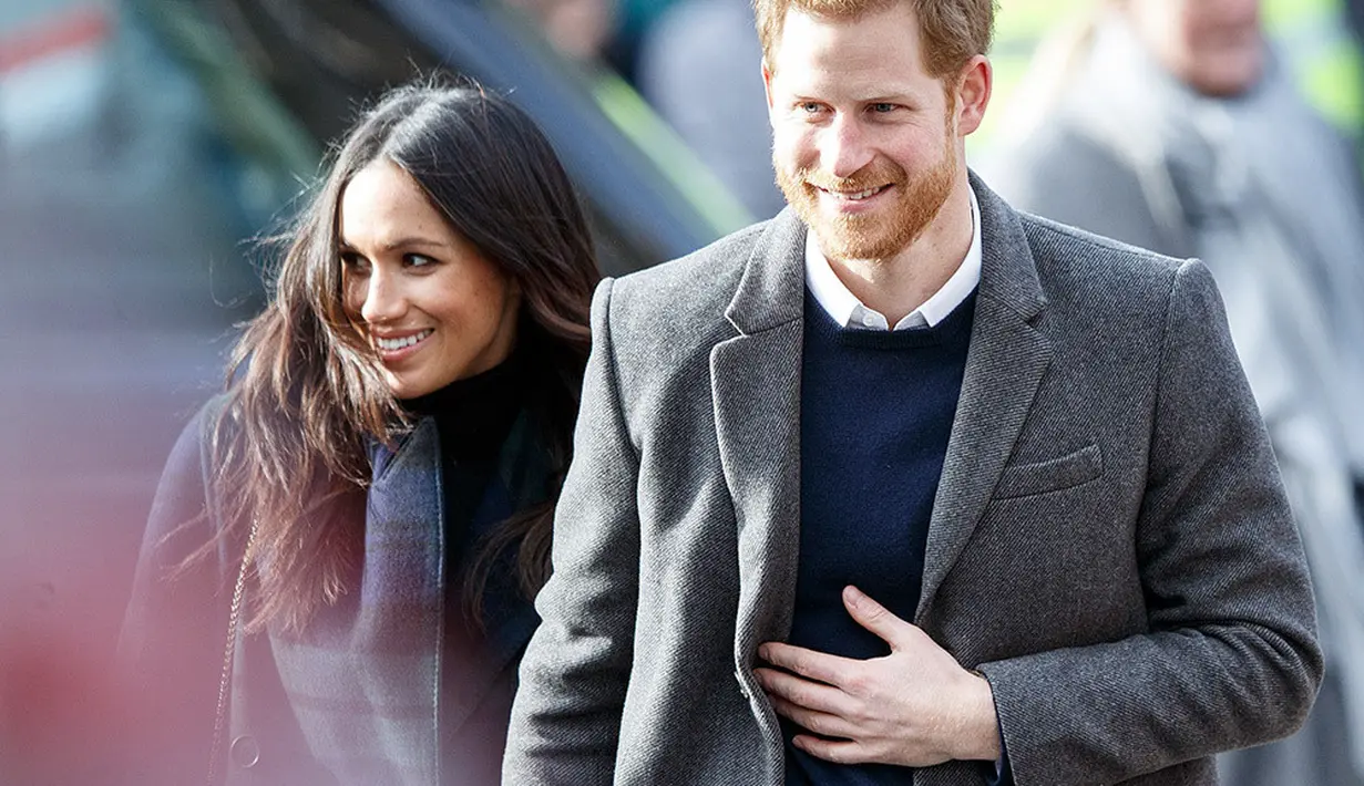Ini lengketnya Meghan dan Harry saat bersama-sama hadir dalam acara. (Rex/Shutterstock/HollywoodLife)