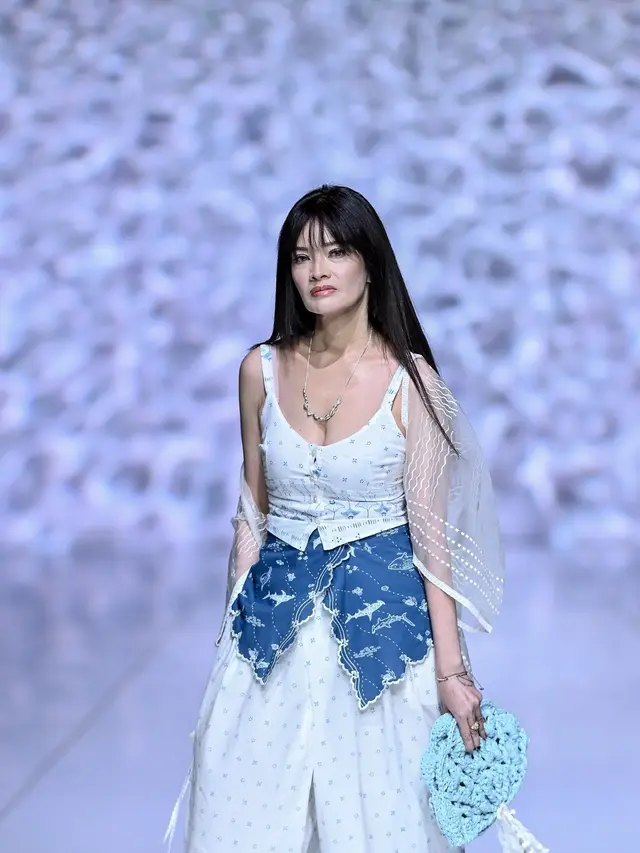 Sejauh Mata Memandang Persembahkan Koleksi “Larung” di JFW 2026, Doa untuk Laut yang Kian Terluka