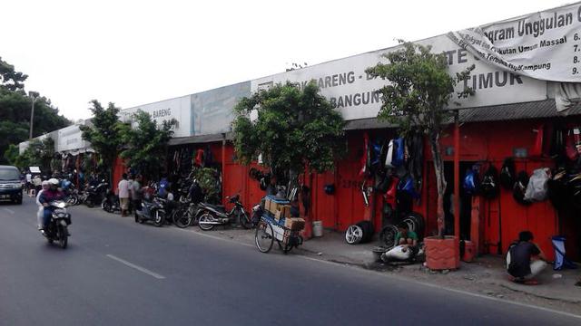 Jalan Raya Bogor Km 27 Jadi Sentra Sparepart Motor Bekas Otomotif Liputan6 Com