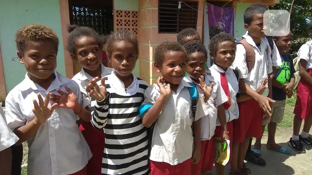 bahasa ibu papua