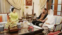 Megawati Soekarnoputri bersama Presiden Jokowi dan Ibu Negara Iriana (Foto: Dok PDIP)