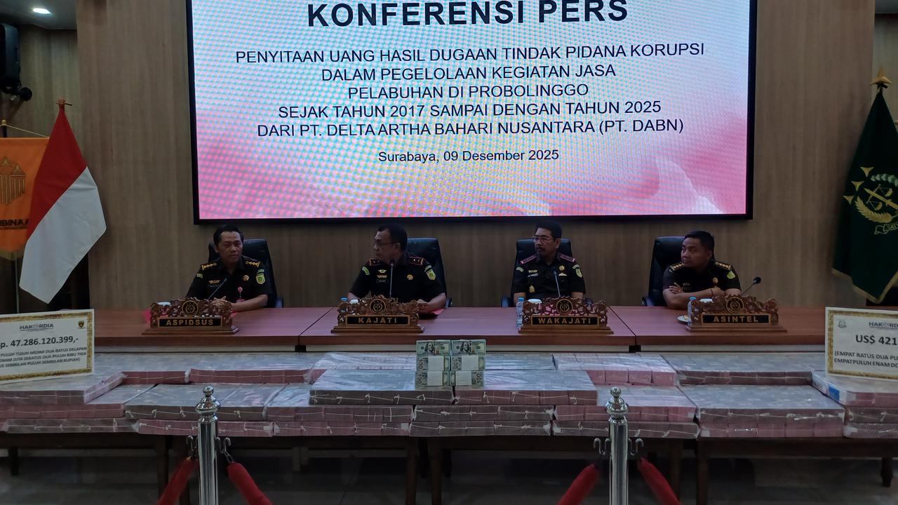 Hakordia 2025, Kejati Jatim Pamer Duit Kasus Korupsi PT DABN Senilai Rp47,28 Miliar dan USD421.046