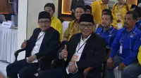 Wali Kota dan Wakil Wali Kota Malang terpilih, Sutiaji - Sofyan Edi (kiri - kanan) saat mendaftar di KPU, 10 Januari 2018 (Liputan6.com/Zainul Arifin)