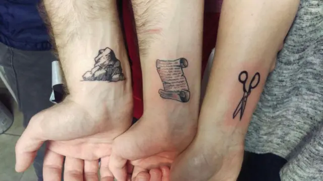 6 Tato Unik Ini Punya Gambar Tak Biasa, Kreatif Banget