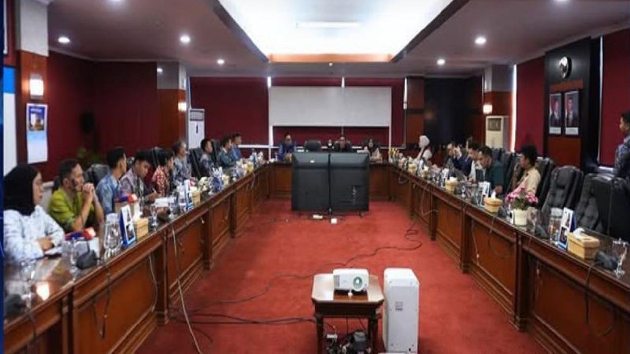 Pemkab Tanah Laut Percepat Retribusi Non Tunai Daerah Lewat Smart EDC