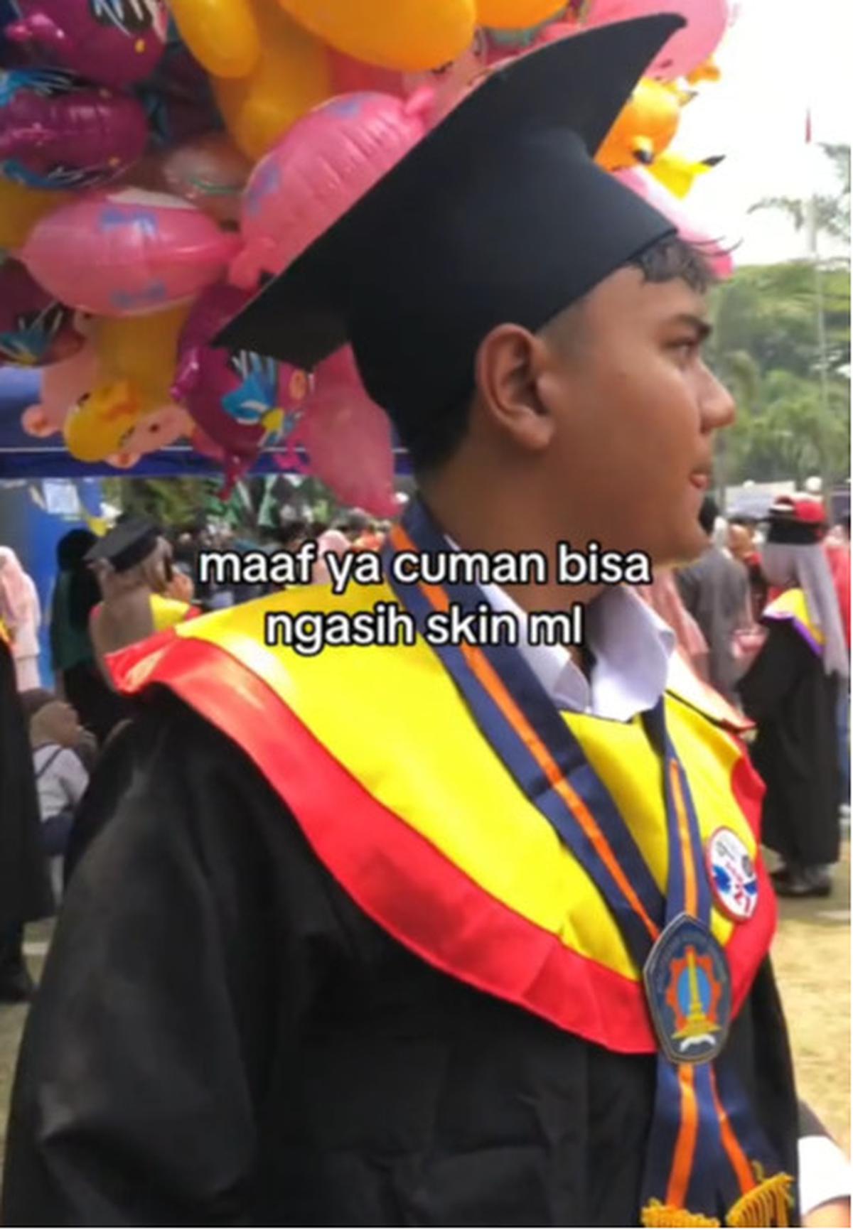 Tak Biasa, Momen Pria Beri Hadiah Wisuda Temannya Skin Mobile Legend Ini Jadi Inspirasi Warganet