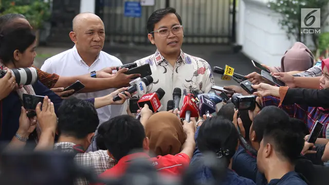 Presiden Jokowi terima CEO Bukalapak di istana